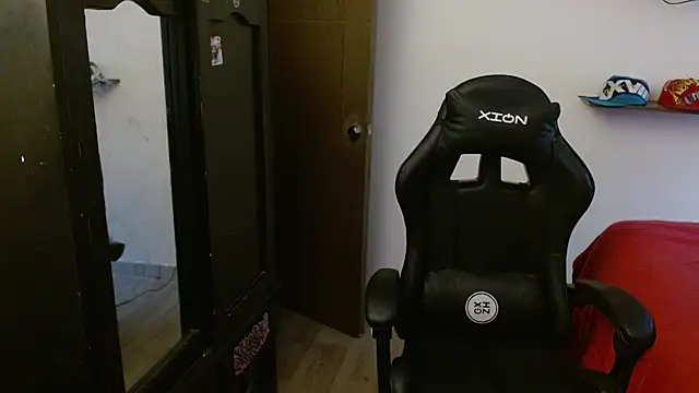 Snapshot of kv___xxx_ chatting on November 27, 8:11 pm kv xxx online show from November 27, 8:11 pm