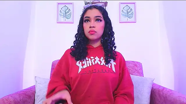 Sara Jhonson online show from December 15, 9:31 pm