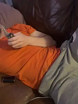 Snapshot of thismybody chatting on February 9, 4:27 am thismybody online show from February 9, 4:27 am