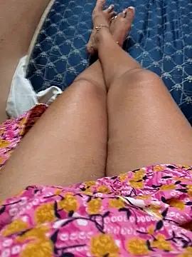 Snapshot of sneha_telugu_girl chatting on December 28, 3:58 am sneha telugu girl online show from December 28, 3:58 am