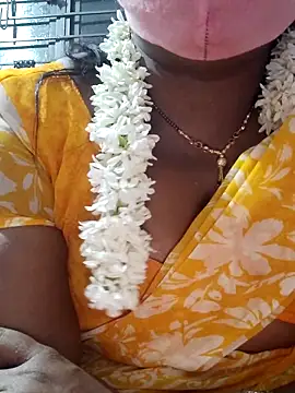 Snapshot of sana14 chatting on September 17, 5:25 pm sana14 online show from September 17, 5:25 pm