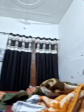 Snapshot of menakshiiikaur chatting on November 6, 5:36 pm menakshiiikaur online show from November 6, 5:36 pm