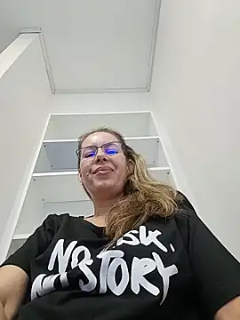 uber babe online show from June 18, 4:24 am