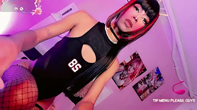 Snapshot of Jadee_Ariell chatting on May 3, 12:00 pm Jadee Ariell online show from May 3, 12:00 pm