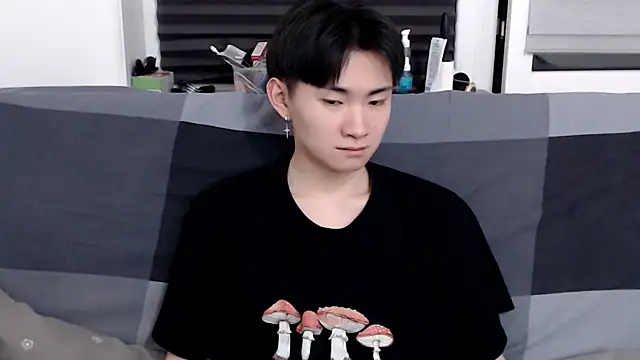 Snapshot of Miram_Yu chatting on January 15, 8:16 pm Miram Yu online show from January 15, 8:16 pm