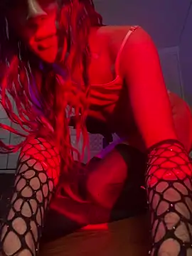 Snapshot of Mia_Frank_ chatting on December 15, 7:42 pm Mia Frank online show from December 15, 7:42 pm