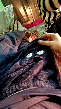 Snapshot of QUEEN-X-CPL chatting on January 19, 4:46 pm QUEEN-X-CPL online show from January 19, 4:46 pm