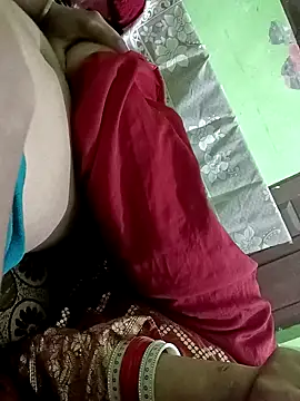 Snapshot of QUEEN-X-CPL chatting on February 18, 5:53 pm QUEEN-X-CPL online show from February 18, 5:53 pm