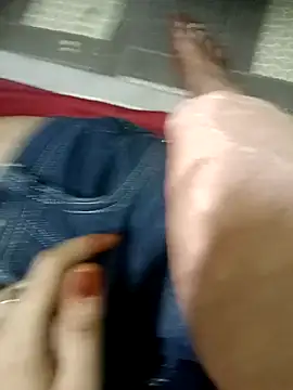 Snapshot of QUEEN-X-CPL chatting on February 25, 5:36 pm QUEEN-X-CPL online show from February 25, 5:36 pm