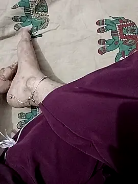 Snapshot of QUEEN-X-CPL chatting on September 29, 6:13 pm QUEEN-X-CPL online show from September 29, 6:13 pm