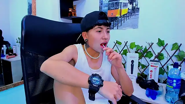 Snapshot of Im_Mathias chatting on November 23, 4:07 pm Im Mathias online show from November 23, 4:07 pm