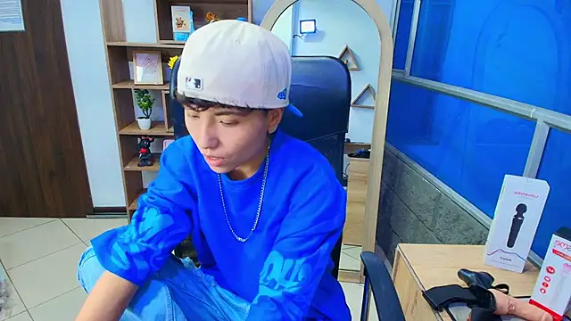 Snapshot of Im_Mathias chatting on November 29, 2:14 am Im Mathias online show from November 29, 2:14 am