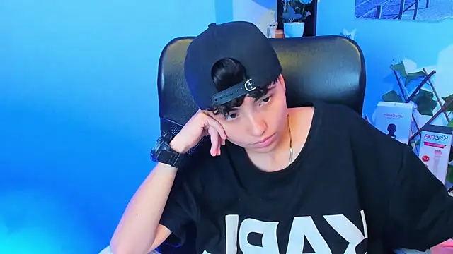 Im Mathias online show from December 21, 3:08 pm