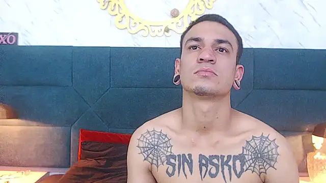 salome daniel online show from October 24, 7:43 pm