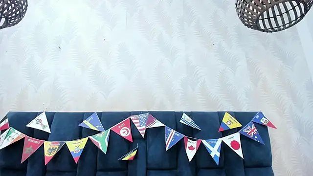 Melody Megann online show from July 1, 8:30 pm