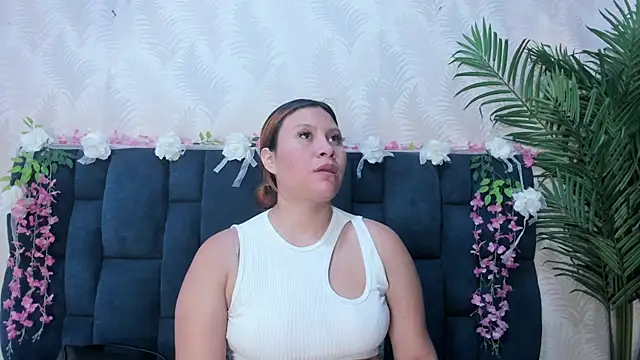 Melody Megann online show from July 14, 9:09 pm
