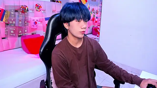 Eriol  online show from June 29, 4:08 am
