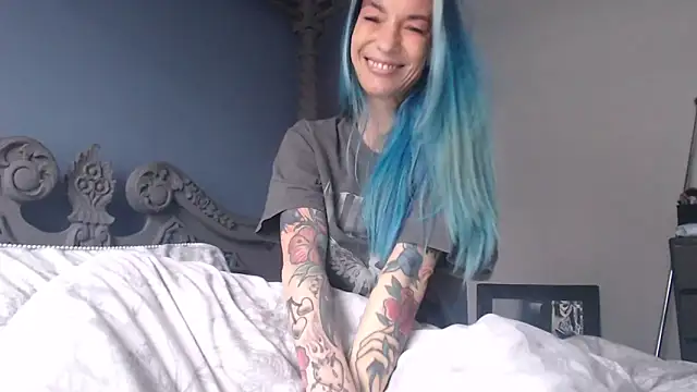 Snapshot of RavenryderUK chatting on January 9, 12:41 pm RavenryderUK online show from January 9, 12:41 pm