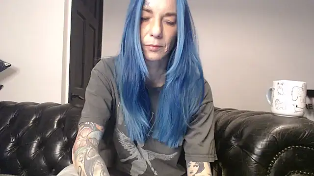 Snapshot of RavenryderUK chatting on February 13, 10:00 pm RavenryderUK online show from February 13, 10:00 pm