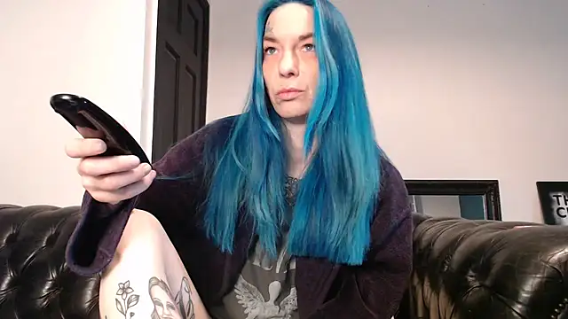 Snapshot of RavenryderUK chatting on February 19, 10:53 pm RavenryderUK online show from February 19, 10:53 pm