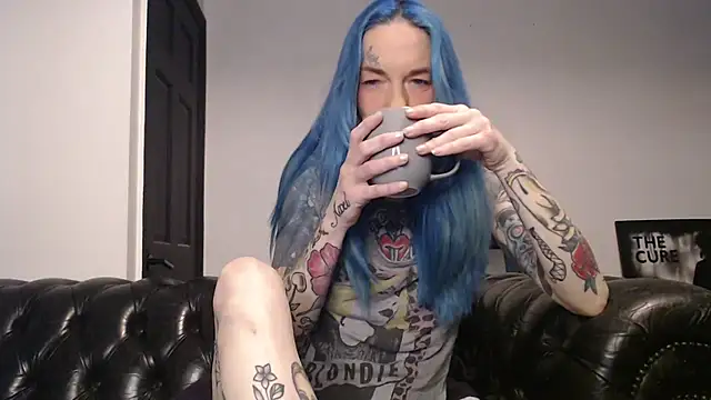 Snapshot of RavenryderUK chatting on March 17, 8:30 pm RavenryderUK online show from March 17, 8:30 pm