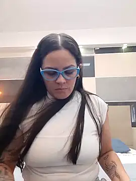Snapshot of Zara_Jackson chatting on May 20, 2:45 pm Zara Jackson online show from May 20, 2:45 pm