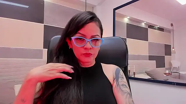 Snapshot of Zara_Jackson chatting on June 26, 1:37 pm Zara Jackson online show from June 26, 1:37 pm