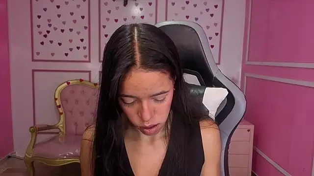 Snapshot of stephania_t chatting on November 10, 12:26 pm stephania t online show from November 10, 12:26 pm