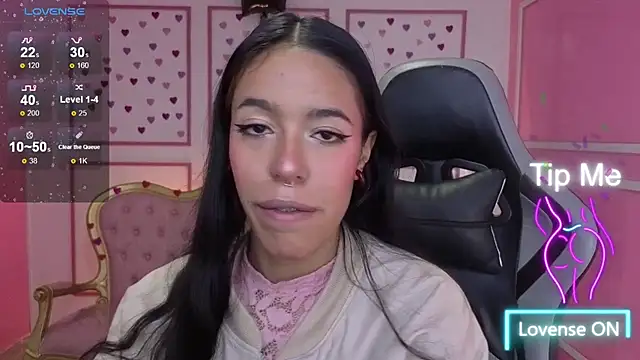 Snapshot of stephania_t chatting on November 19, 12:49 pm stephania t online show from November 19, 12:49 pm