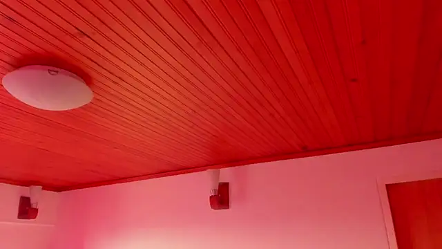 julz 03 online show from October 24, 12:01 pm