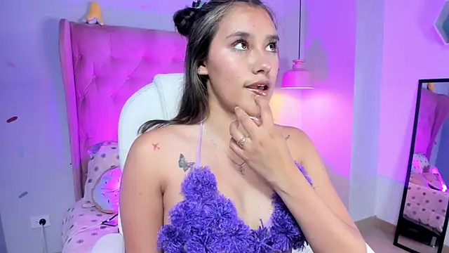 Snapshot of _Sophie__miller chatting on November 13, 8:41 pm Sophie miller online show from November 13, 8:41 pm