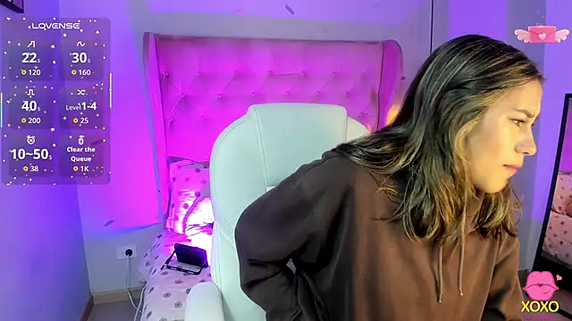 Snapshot of _Sophie__miller chatting on November 20, 8:08 pm Sophie miller online show from November 20, 8:08 pm