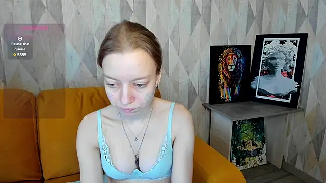 Michelle Blond online show from February 22, 7:56 am