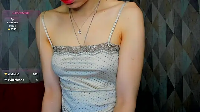 Michelle Blond online show from February 25, 10:15 am