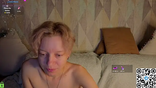 Michelle Blond online show from July 27, 1:12 am