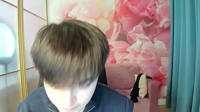 EmiliaYours online show from January 3, 4:06 pm