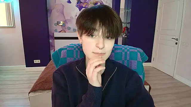 EmiliaYours online show from February 16, 1:16 pm