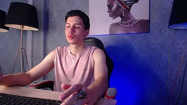 Snapshot of Sr_Magnus_ chatting on February 9, 4:04 am Sr Magnus online show from February 9, 4:04 am