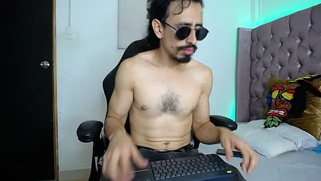 Snapshot of Sr_Magnus_ chatting on September 20, 6:03 am Sr Magnus online show from September 20, 6:03 am