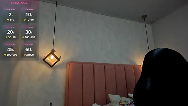 MAYROBERTSS online show from January 27, 12:26 pm