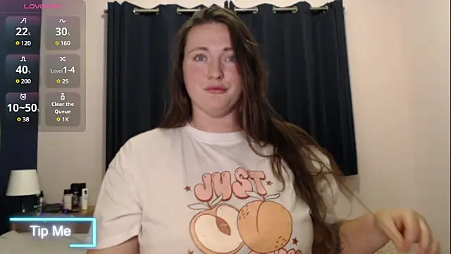 Snapshot of BustyBonnieUK chatting on December 7, 6:48 pm BustyBonnieUK online show from December 7, 6:48 pm