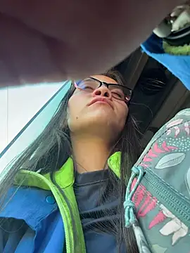 aurora divine online show from February 18, 10:28 pm