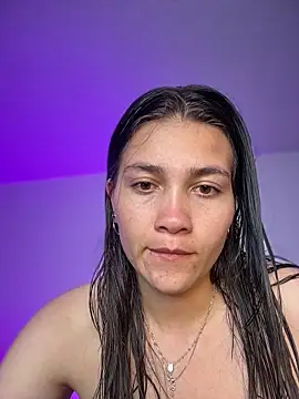 aurora divine online show from May 15, 6:59 pm