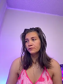 aurora divine online show from June 11, 8:40 pm