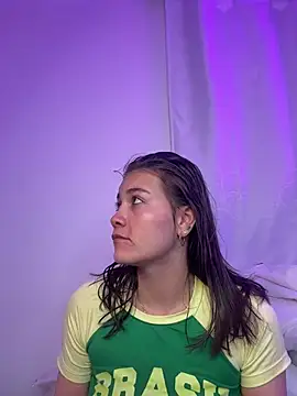aurora divine online show from July 11, 8:33 pm