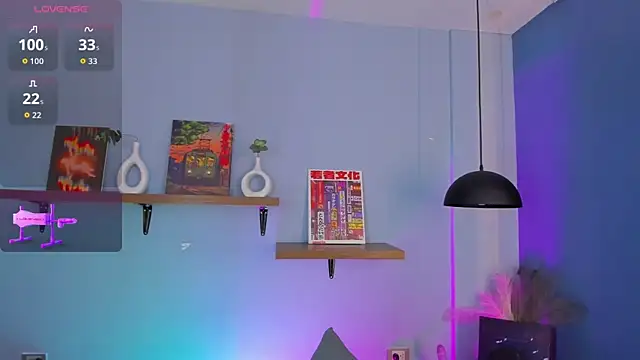 Snapshot of maddy_walker chatting on January 14, 1:50 pm maddy walker online show from January 14, 1:50 pm