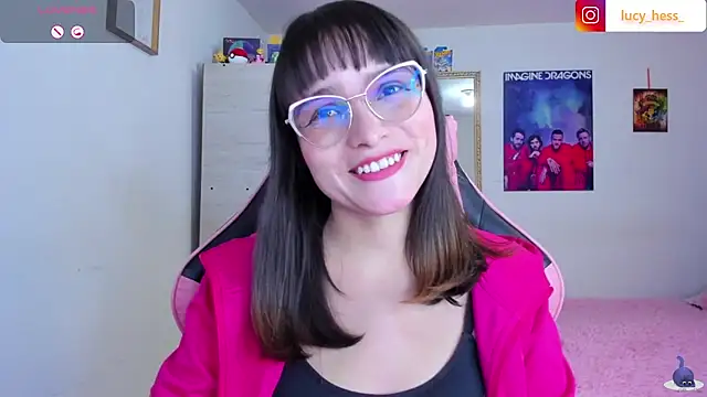 Snapshot of Lucyy-hess chatting on May 29, 8:29 pm Lucyy-hess online show from May 29, 8:29 pm