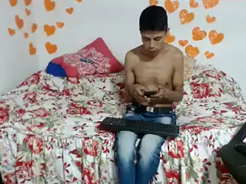 dani07- online show from February 15, 3:20 am