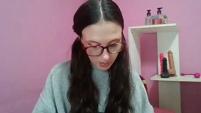 LolaBoobs online show from February 2, 6:01 am