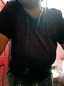 ruhi2003 online show from February 16, 6:32 am